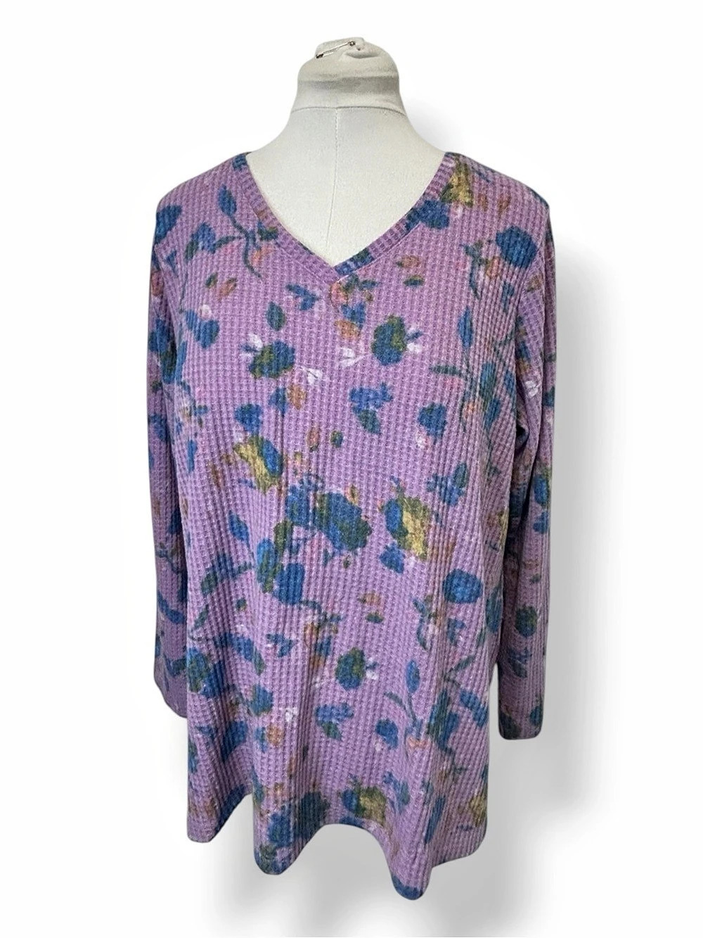 LOGO Lounge Women’s Plus Long Sleeve V-Neck Cloud Waffle Knit Top Very Berry 1X